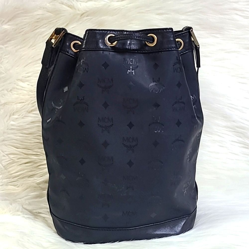 💯 Authentic MCM Bucket Bag 🍀 - Picture 5 of 15